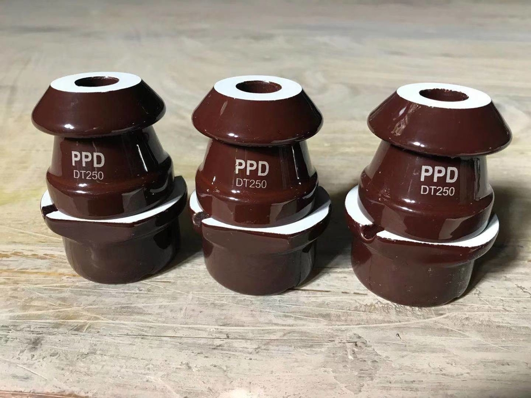 DIN 1kV 250A Porselen Trafo Burç Kahverengi Renkli OEM Mevcuttur